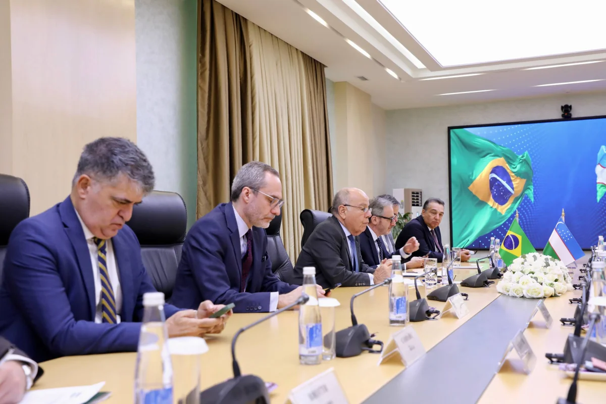Brazilian delegation meets Uzbek Minister of IIT